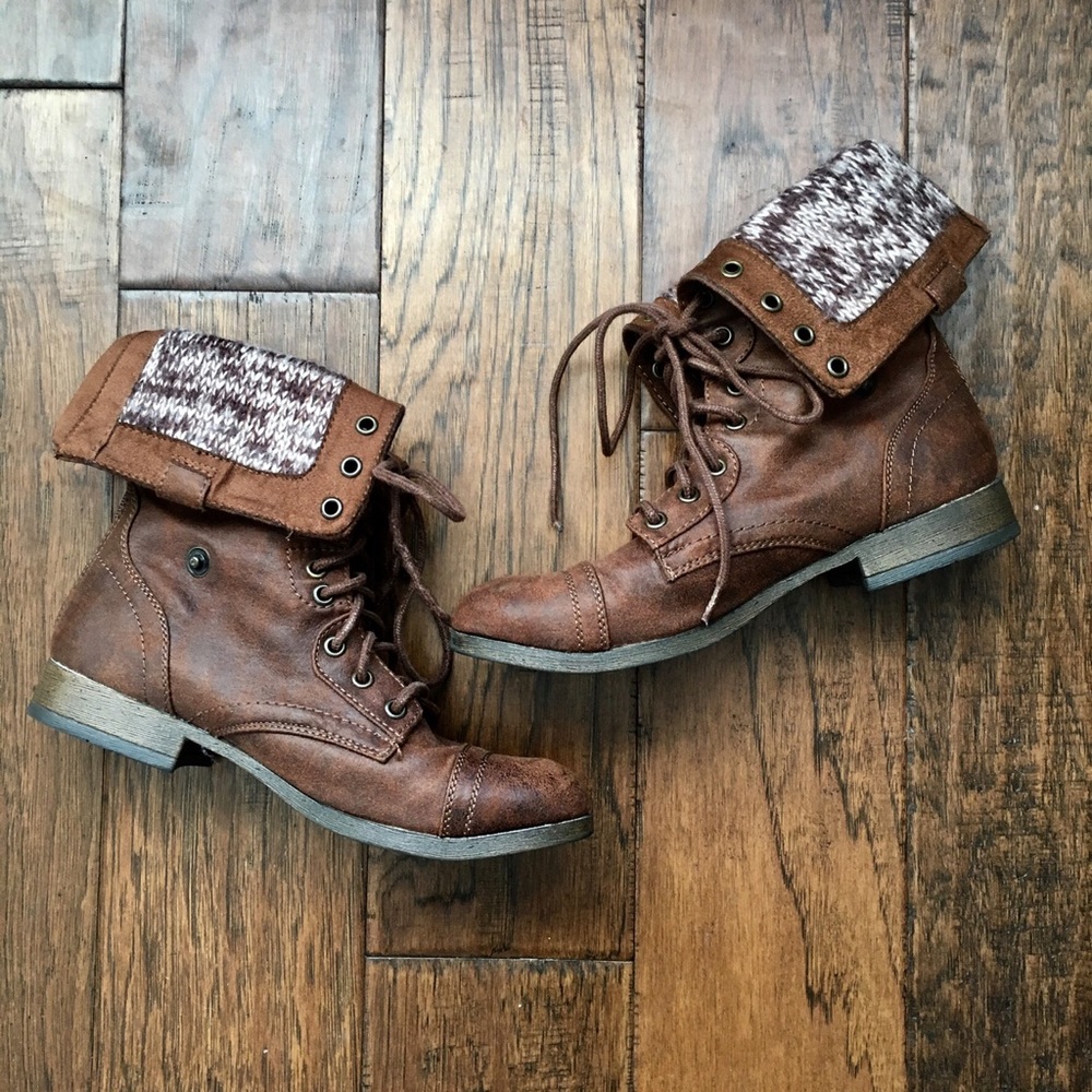 EUC Mossimo Fold-Over Combat Boots - sz 8